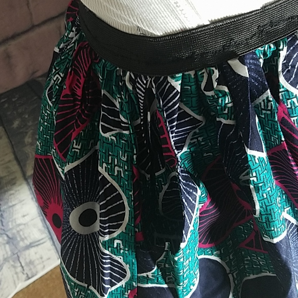 African Skirt With Head Tie - Picture 3 of 7